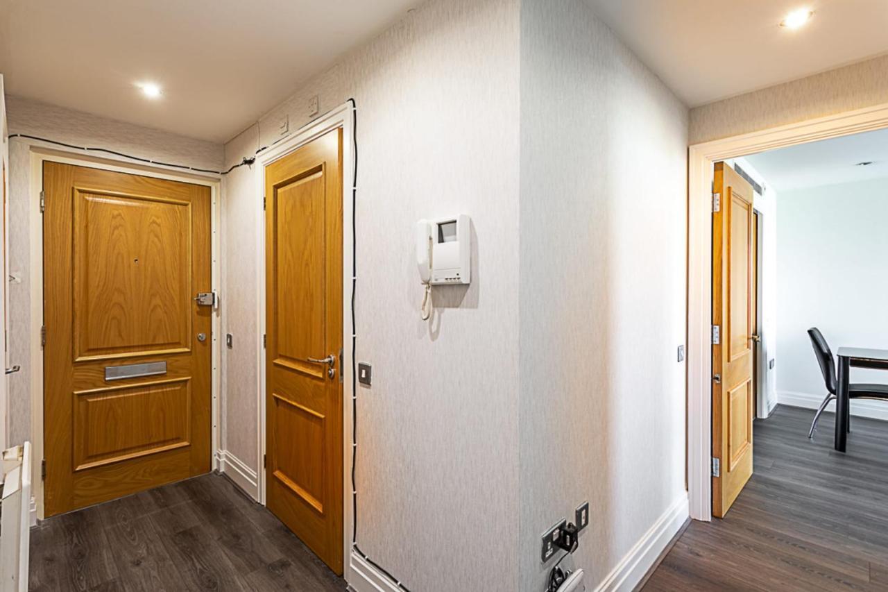 Convenient Urban Pad In Paddington Apartment London Luaran gambar